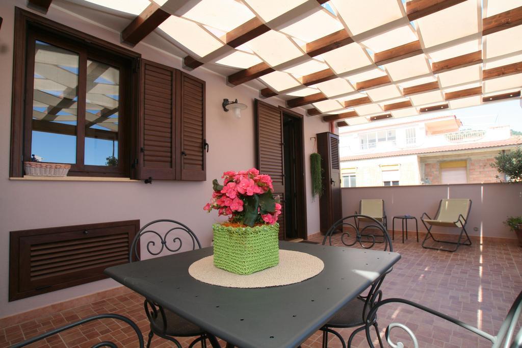 Casa Levante Oliveri Exterior foto